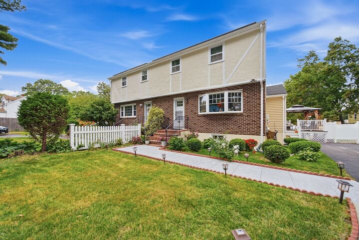 Property Photo:  168 Old St. R  MA 02368 