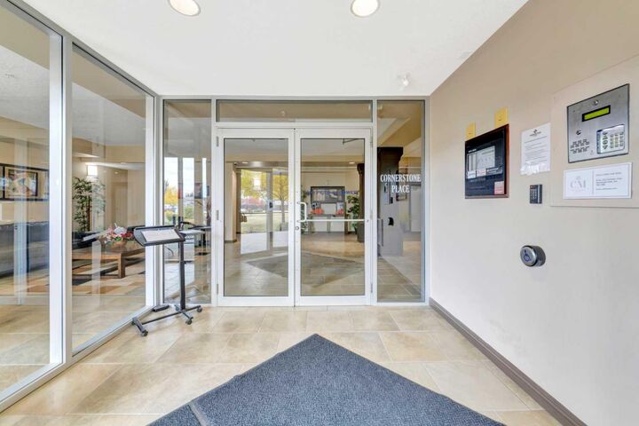 Property Photo:  4102 69 Avenue 203  AB T9V 7K5 
