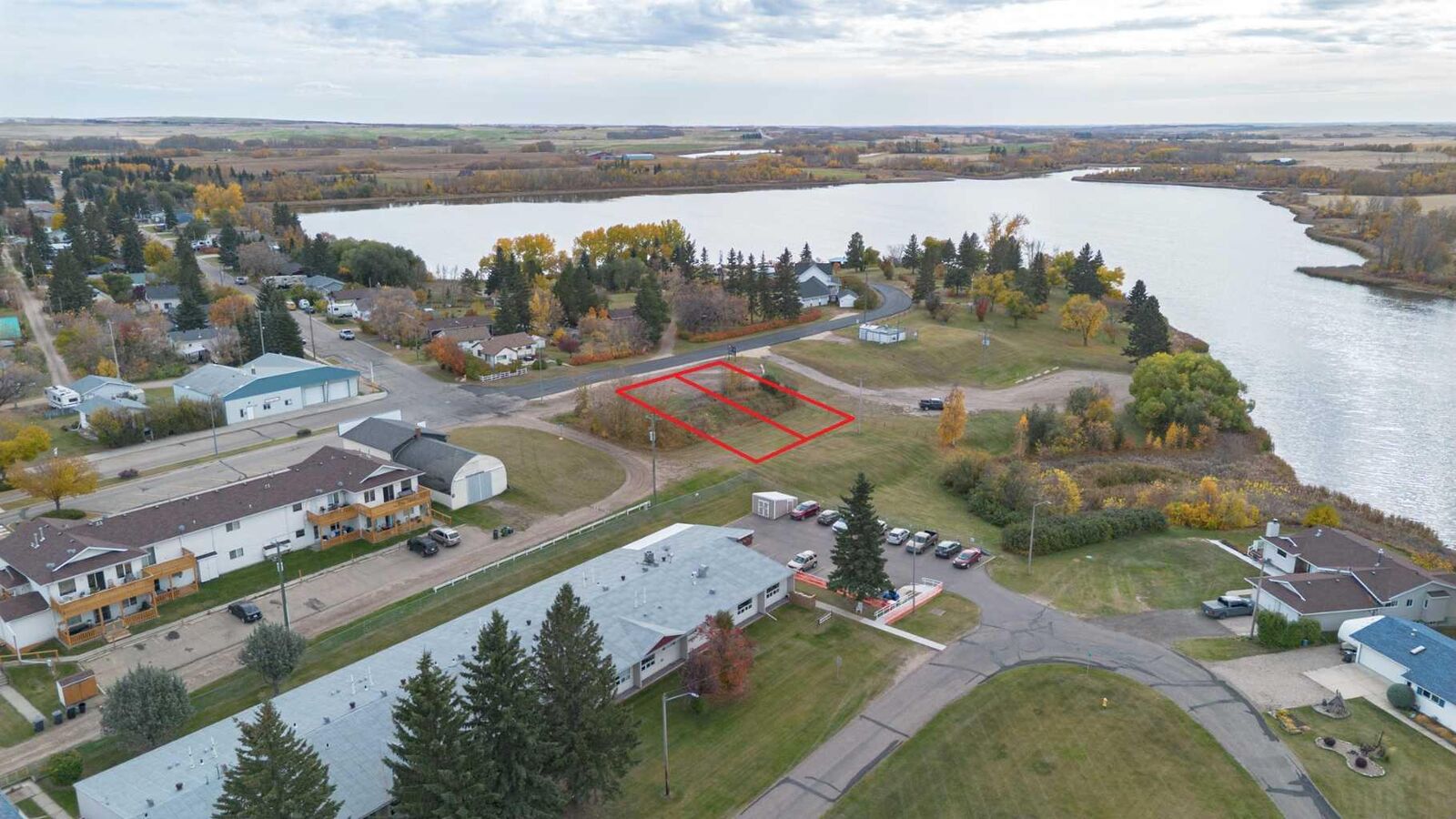 Property Photo:  4812-4816 50 Street  AB T0C 0B0 