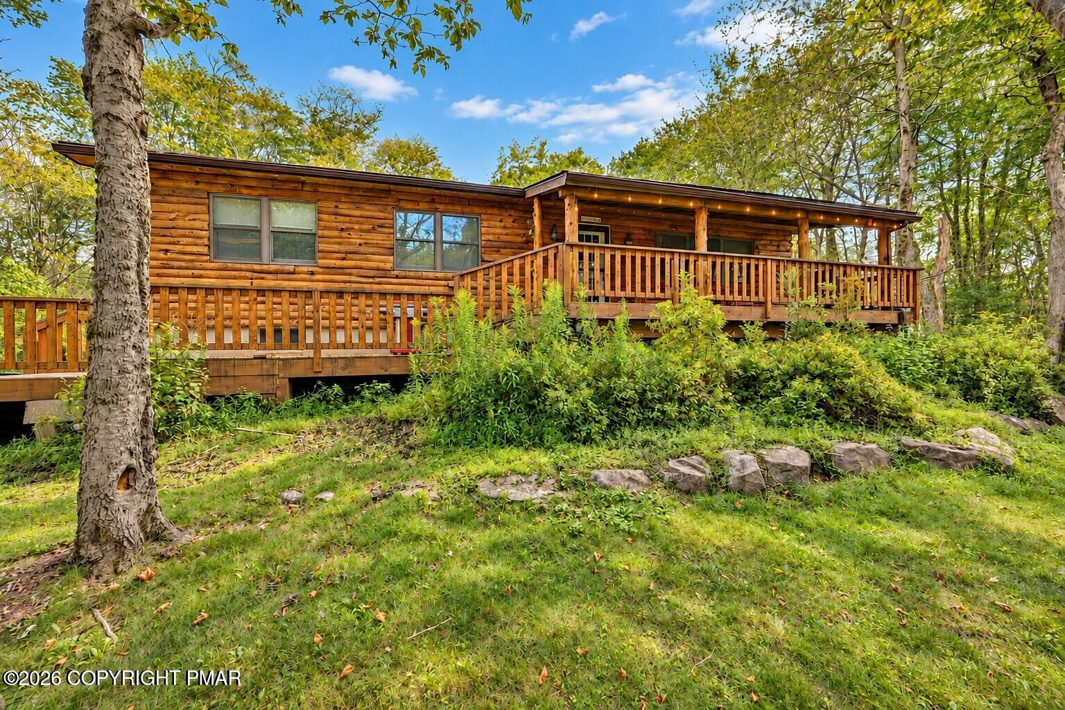 Property Photo:  163 Echo Lake Road  PA 18466 