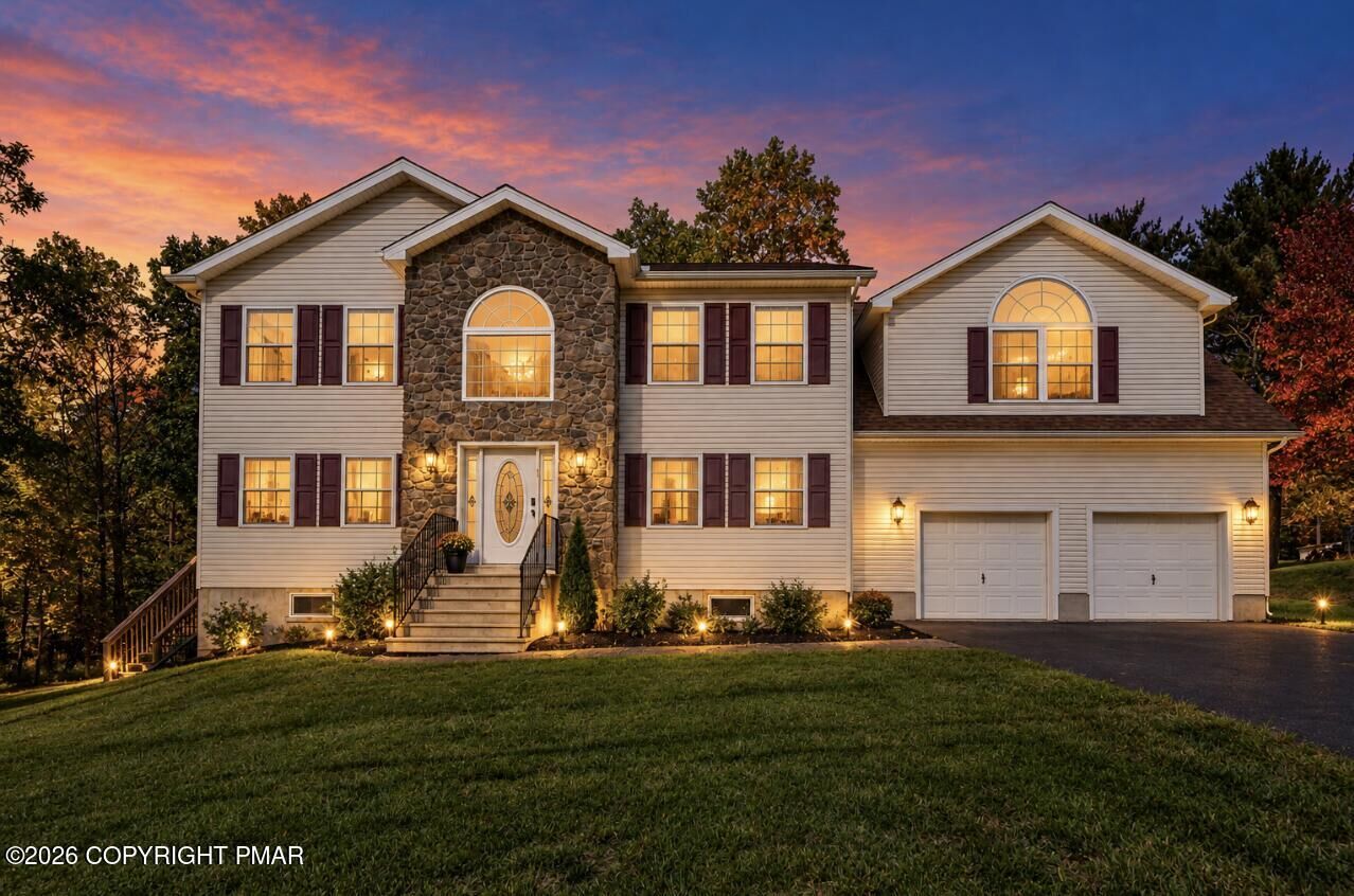 Property Photo: 263 Ramblebush Road PA 18360
