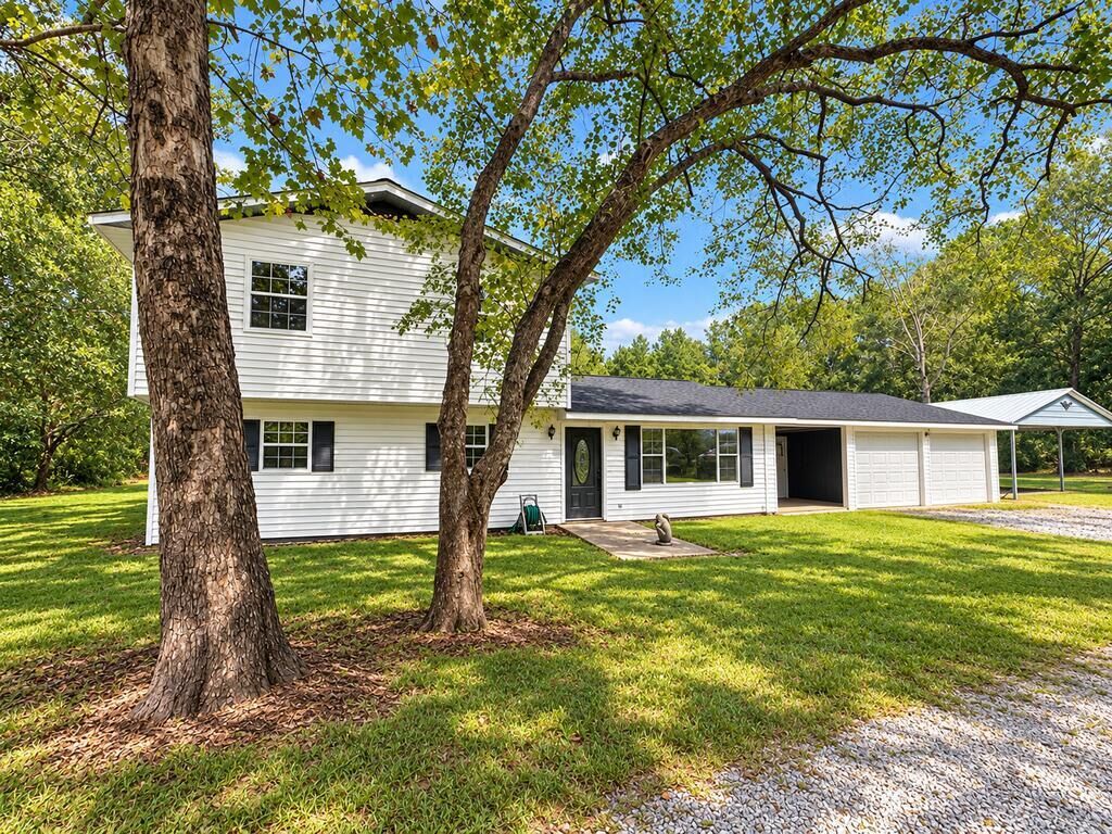 Property Photo: 25 Howell Road MS 39466