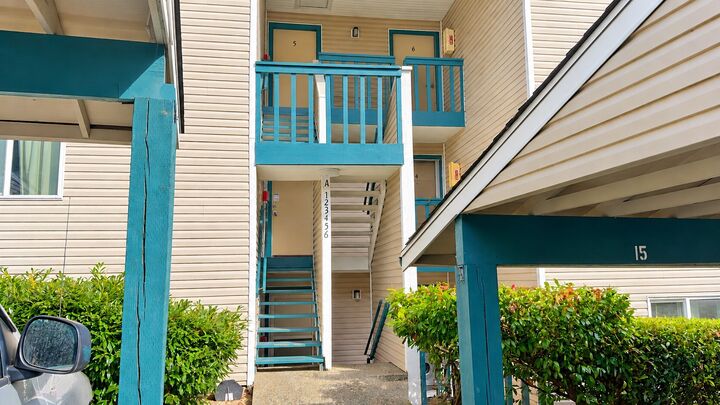Property Photo: 17431 Ambaum Boulevard S A6 WA 98148