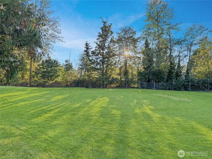 Property Photo: 2101 S 324th Street 324 WA 98003