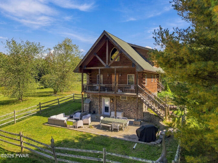 Property Photo:  100 Meadowlark Lane  PA 18426 