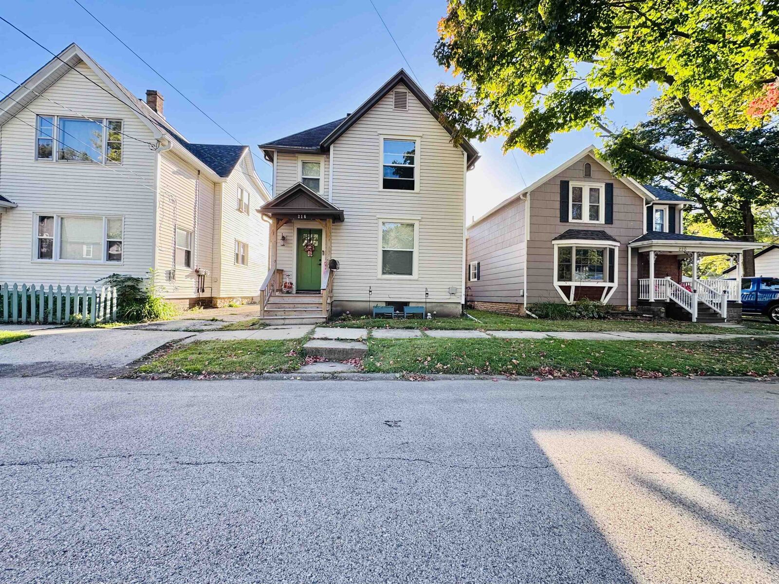 Property Photo:  216 Webster Street  IL 61008 