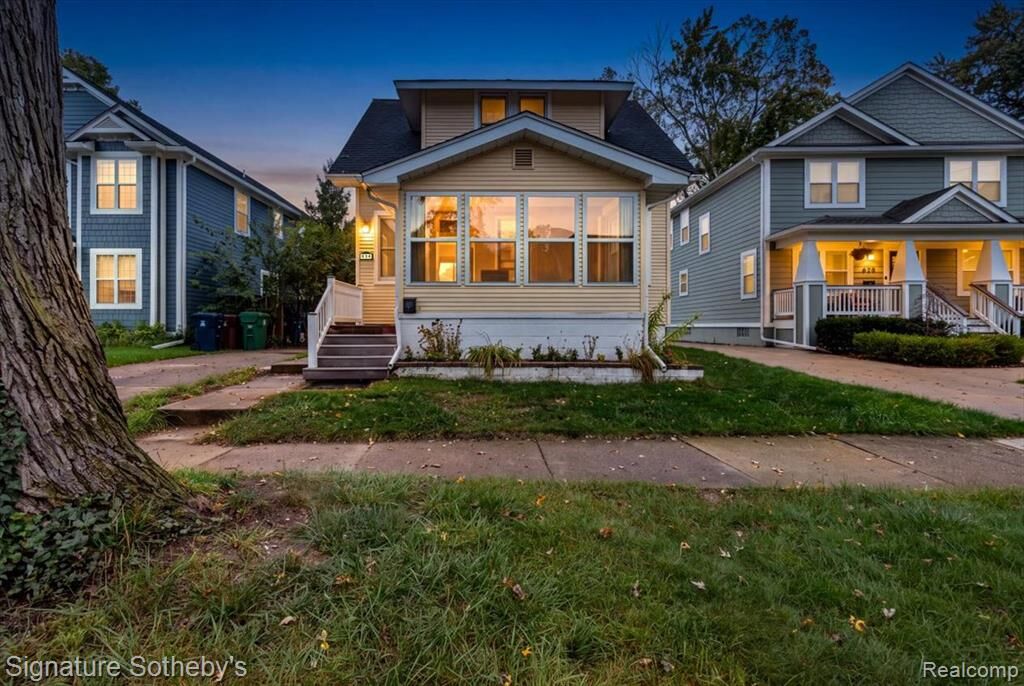 Property Photo: 634 S Vermont Avenue MI 48067