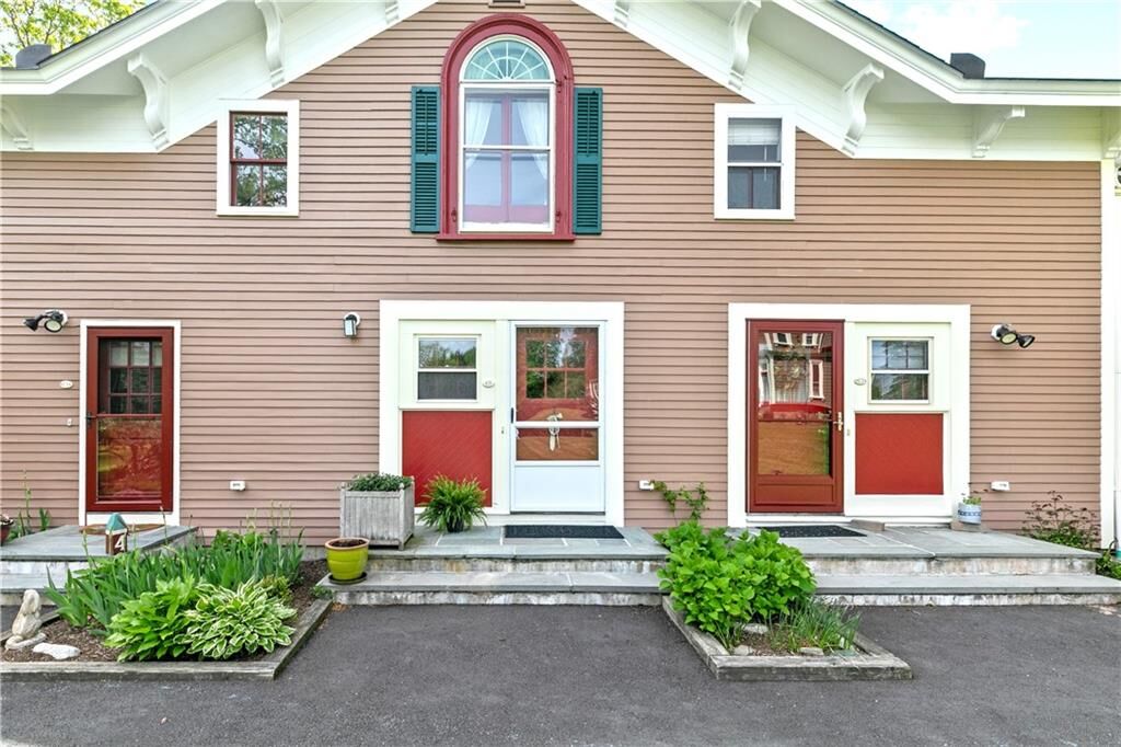 Property Photo:  97 Narragansett Avenue C3  RI 02840 