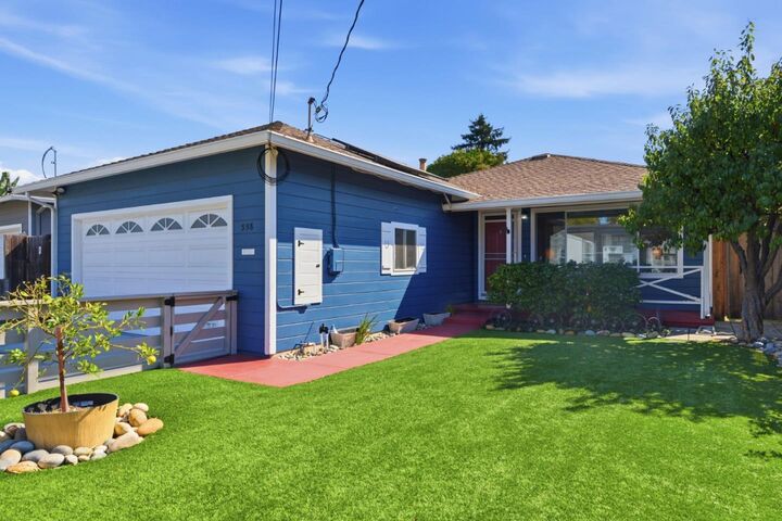 Property Photo:  358 D Street  CA 94063 