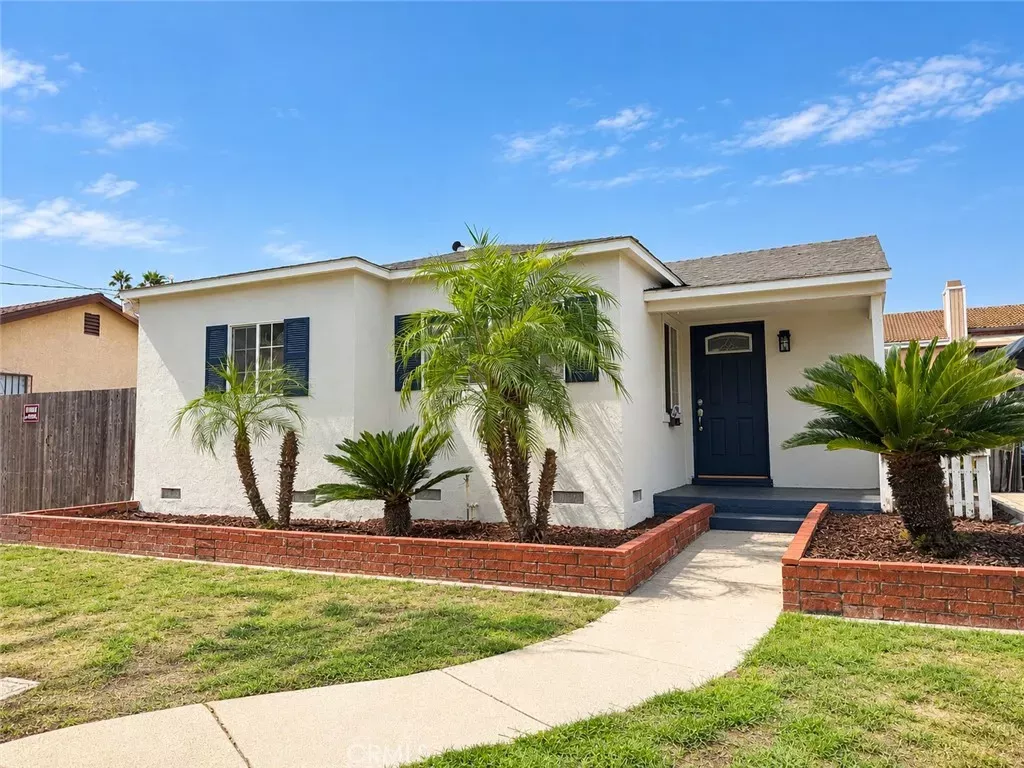 Property Photo: 15111 Graystone Ave CA 90650