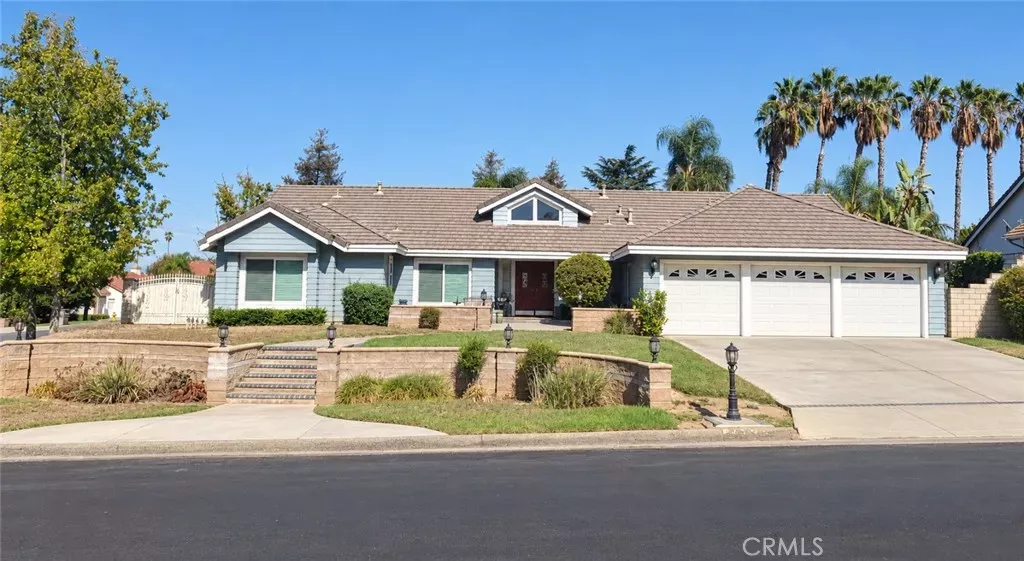 Property Photo:  2475 Lassalette Court  CA 92503 