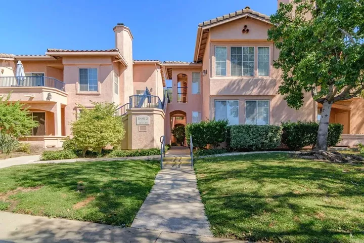Property Photo:  18812 Caminito Cantilena 125  CA 92128 