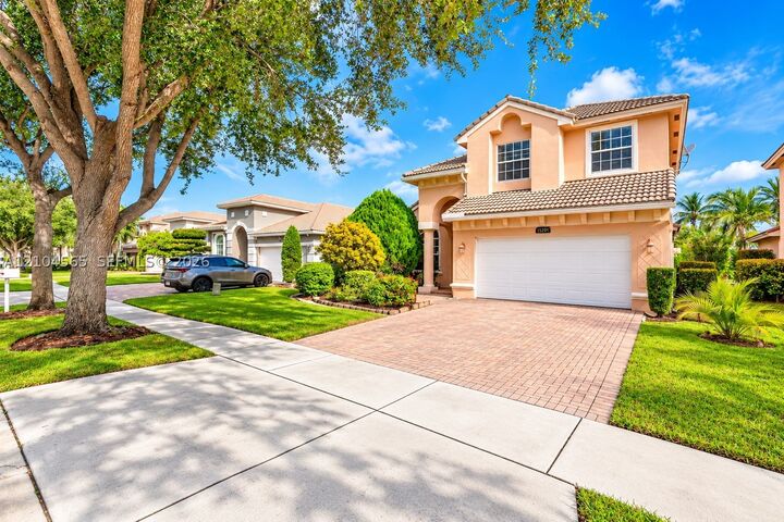 Property Photo:  15203 SW 52nd St  FL 33027 