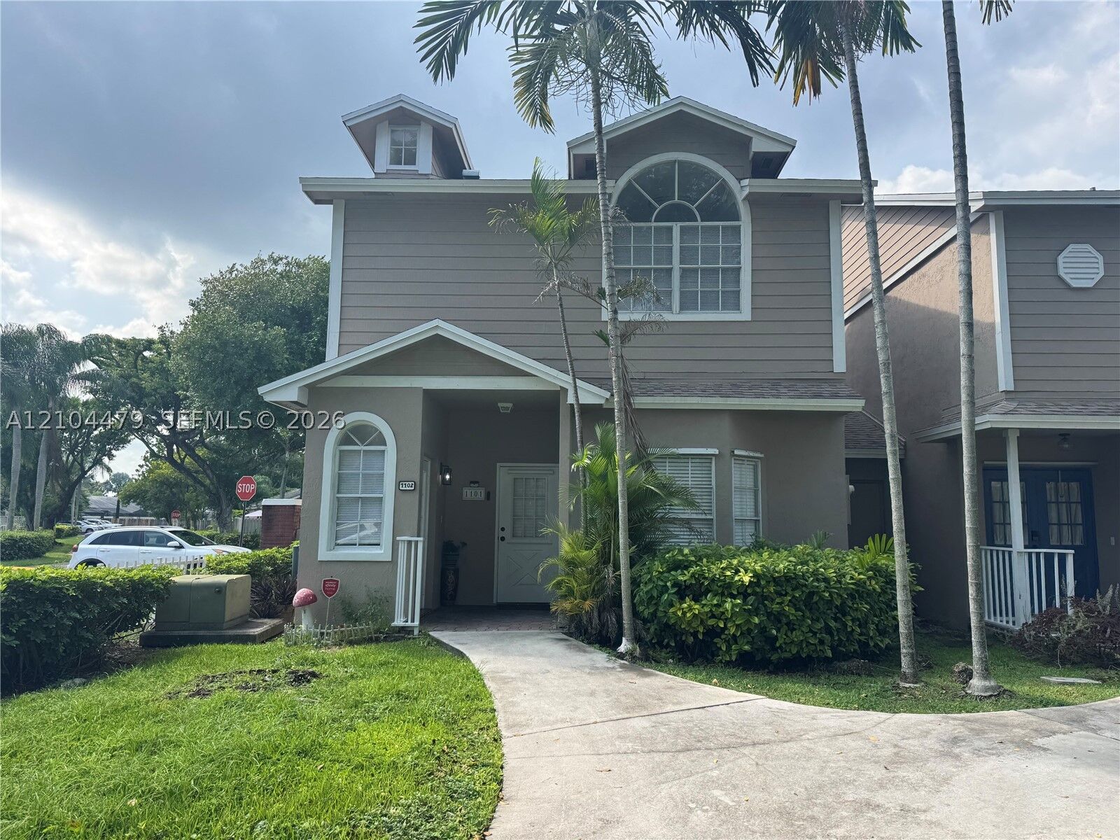 Property Photo: 12201 SW 148th St 1102 FL 33186