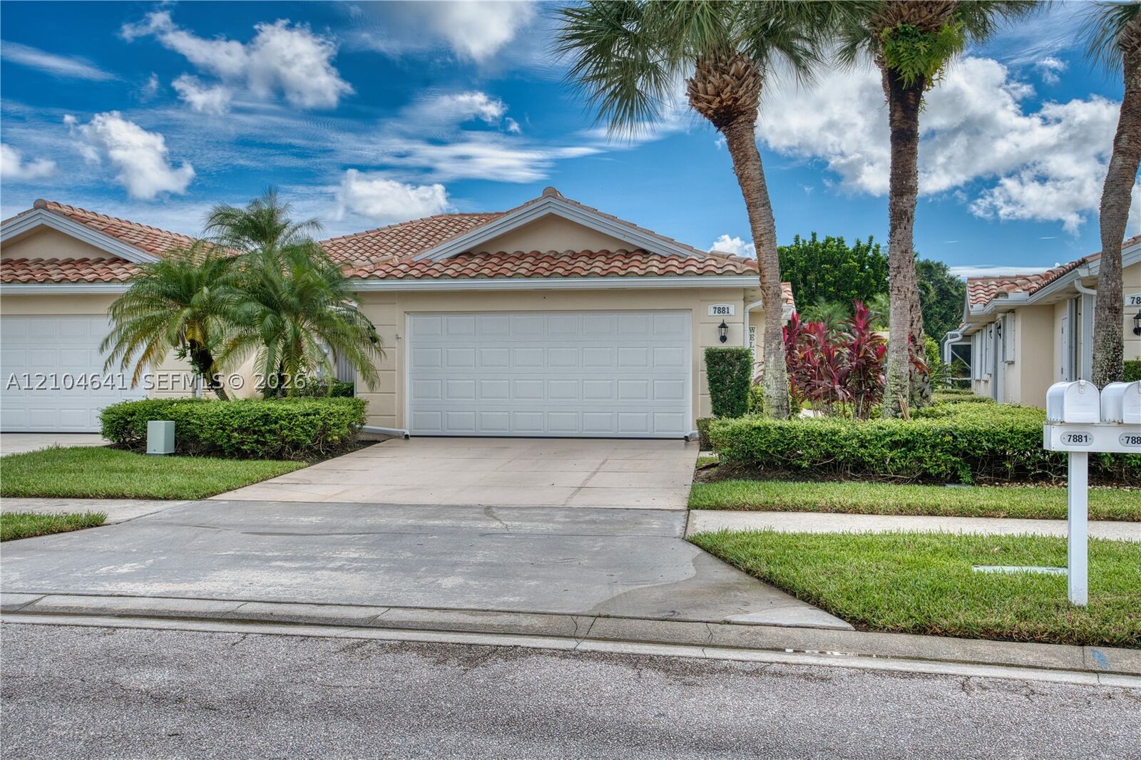Property Photo:  7881 SE Spicewood Cir  FL 33455 