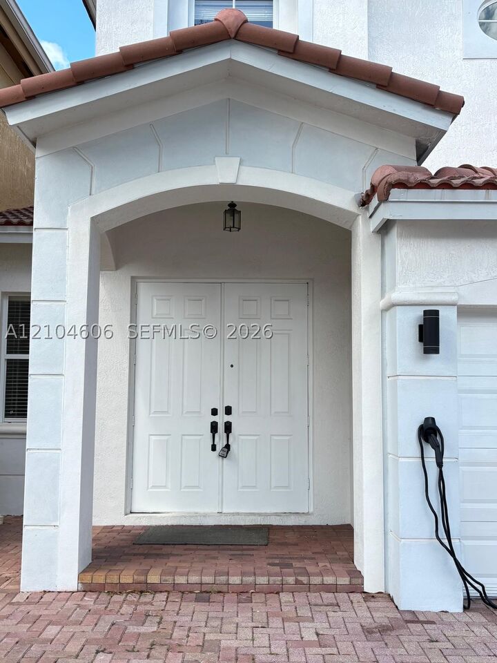Property Photo: 11027 NW 86th Ter 0 FL 33178