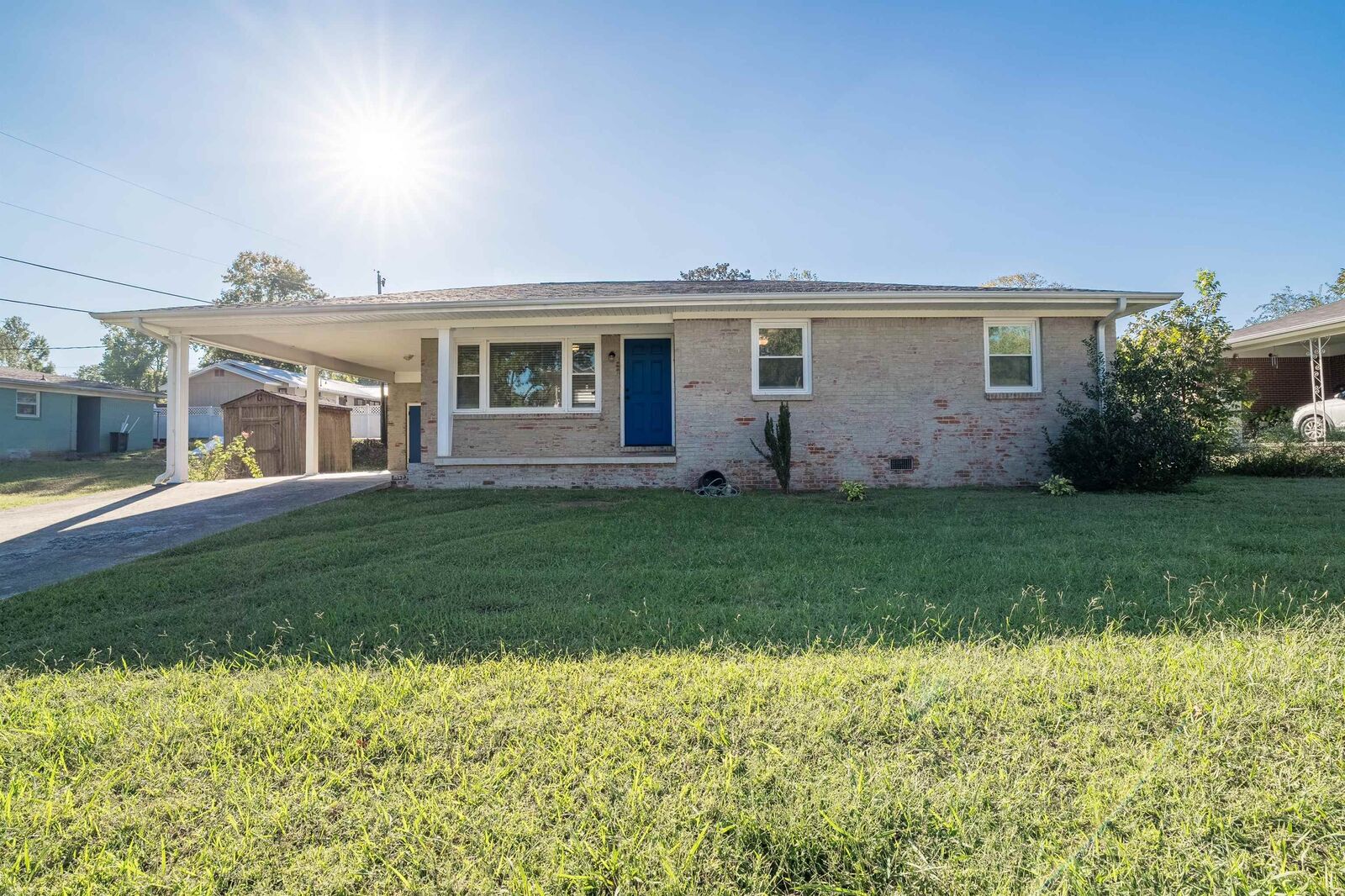 Property Photo:  1211 Ave B  AL 35055 