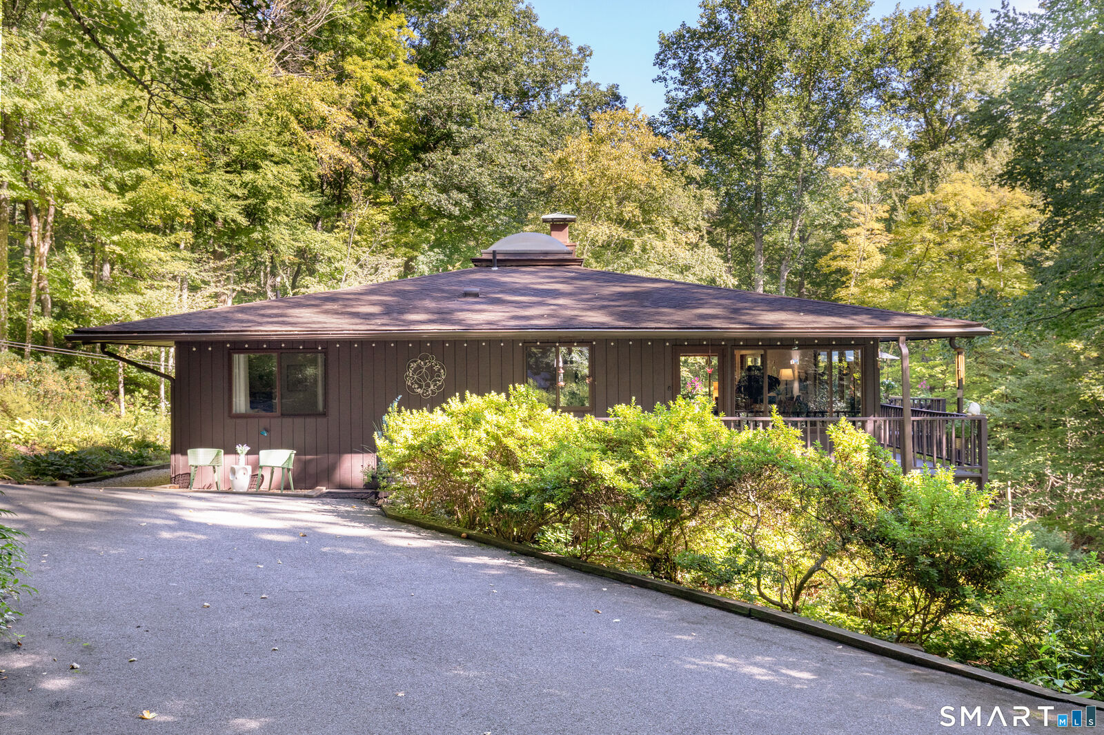 Property Photo:  90 Judson Lane  CT 06751 