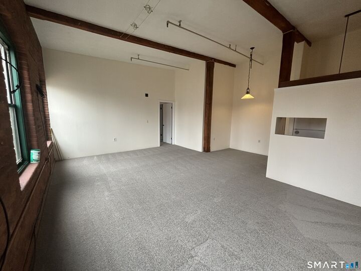 Property Photo:  222 Williams Street East 407  CT 06033 