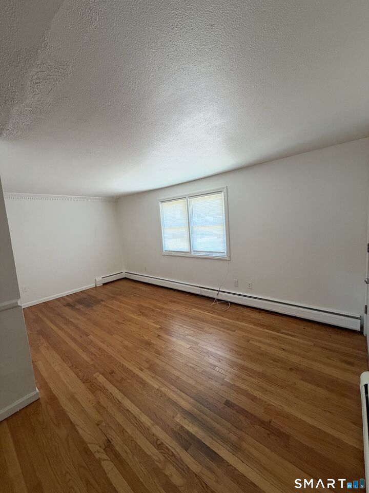 Property Photo:  68 Warner Street B2  CT 06514 
