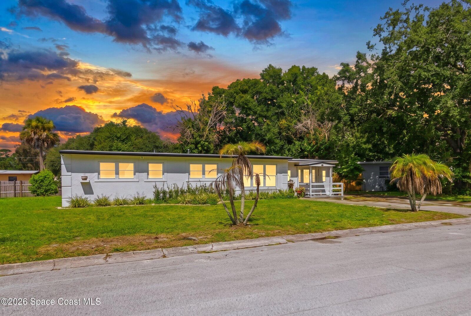 Property Photo:  1009 Greenwood Way  FL 32922 