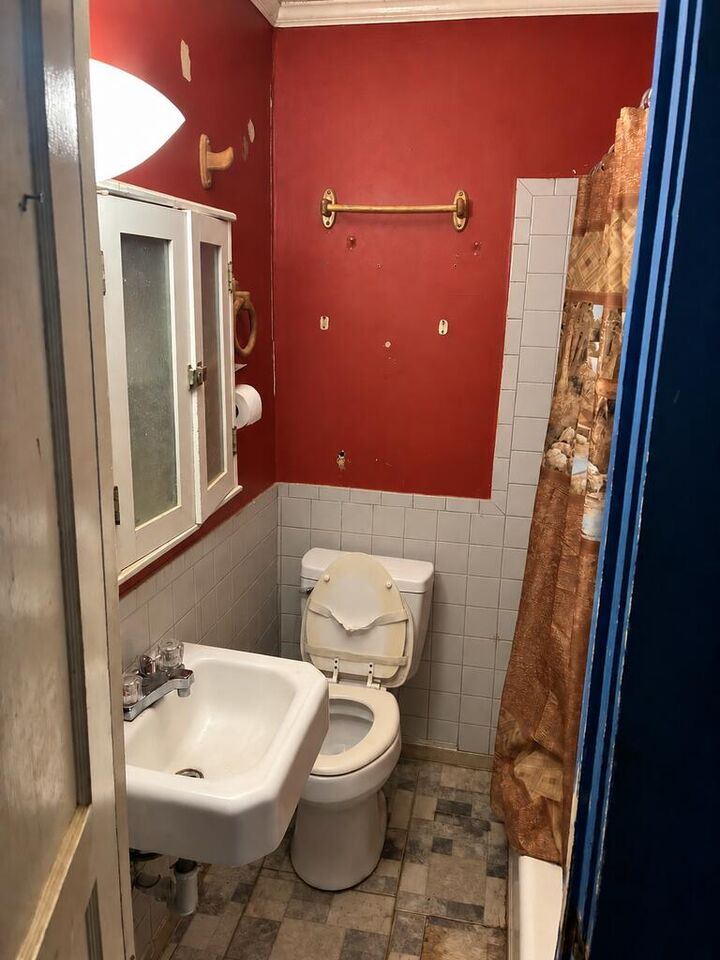 Property Photo:  406 W Price St  GA 31791 