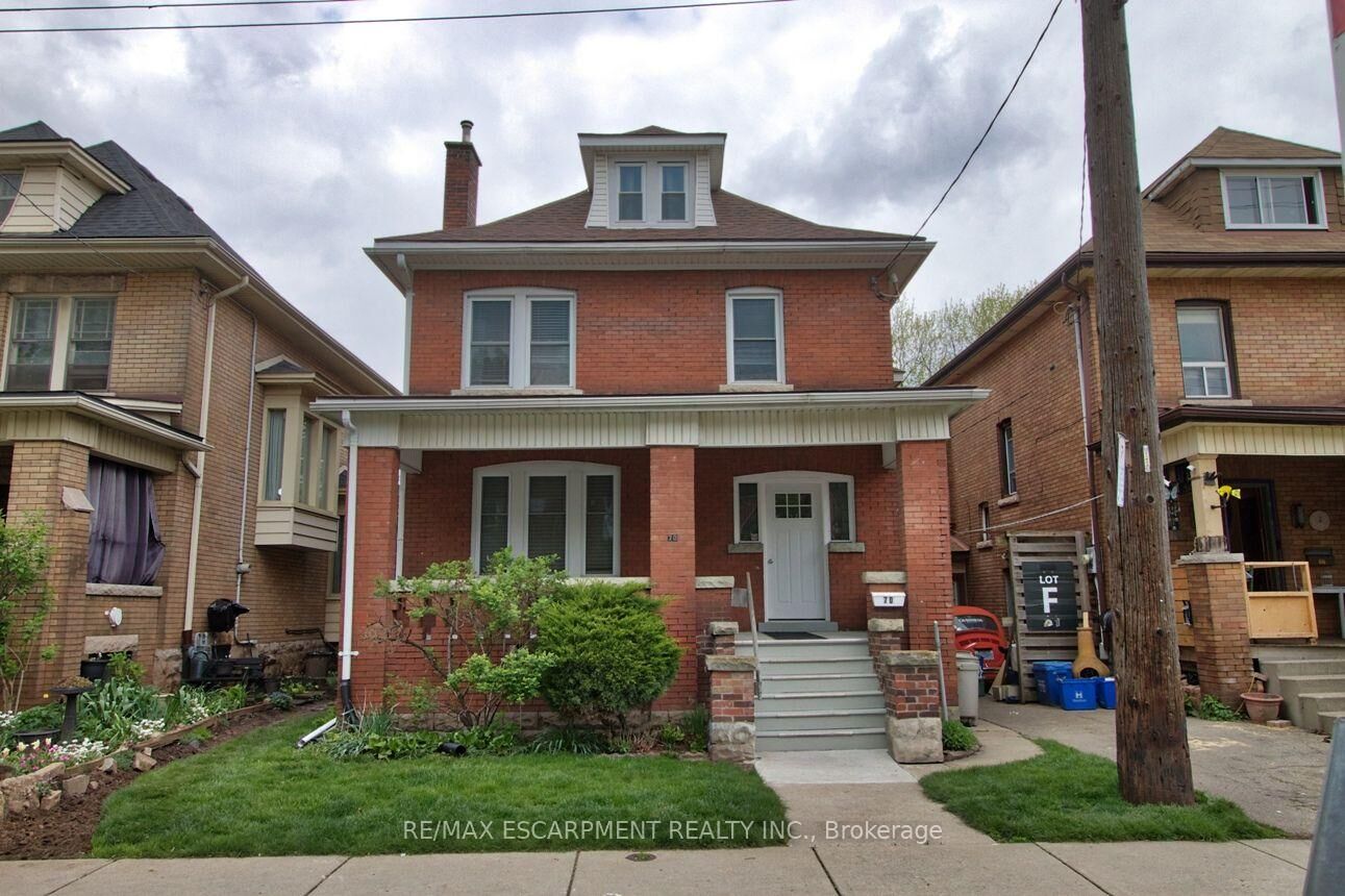 Property Photo: 70 Spadina Avenue 2 ON L8M 2X1