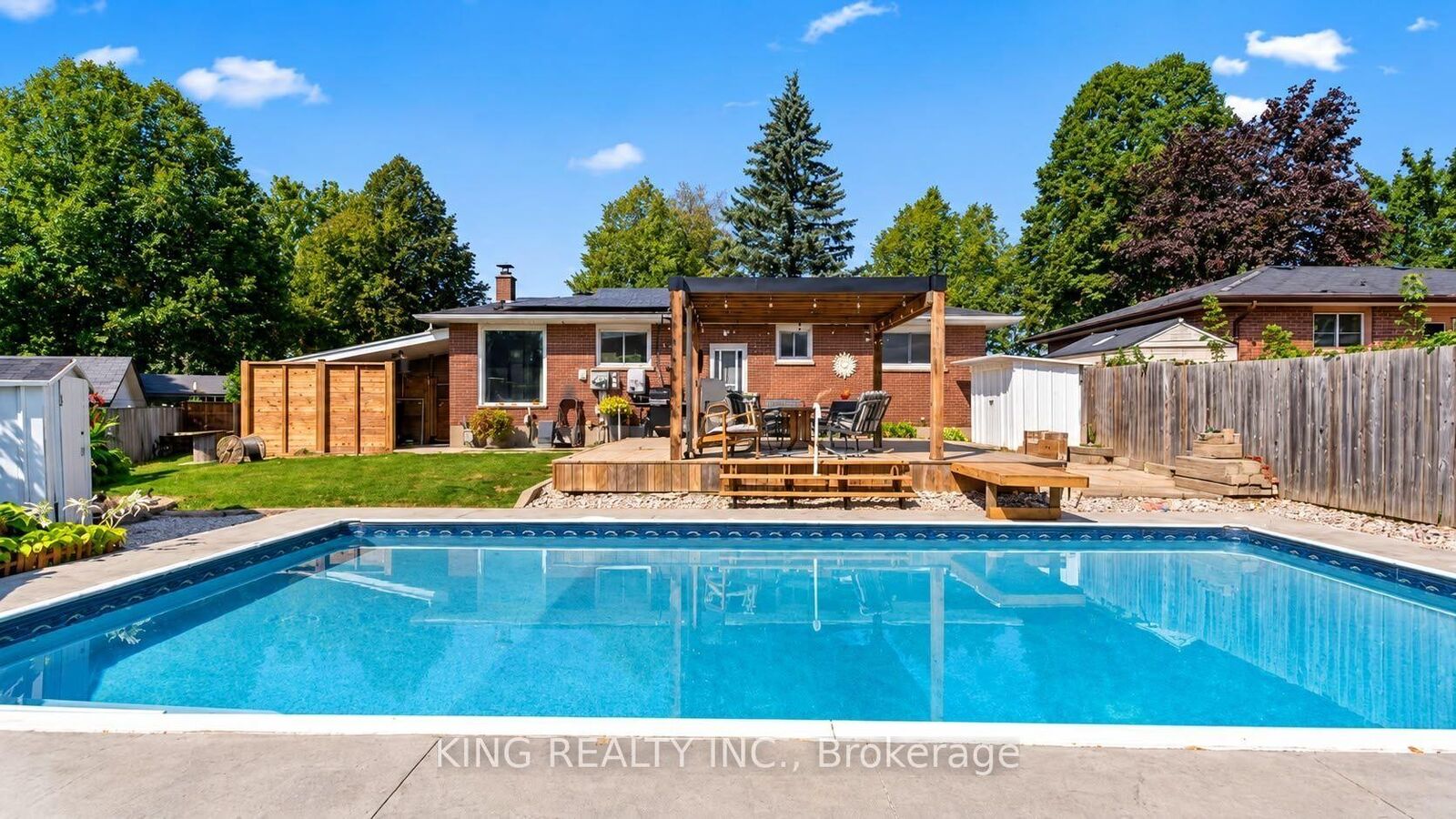 Property Photo:  6 Genevive Crescent  ON N5Y 4A8 