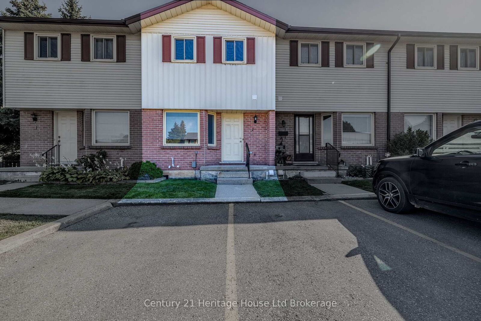 Property Photo: 1135 Nellis Street 2 ON N4T 1P7