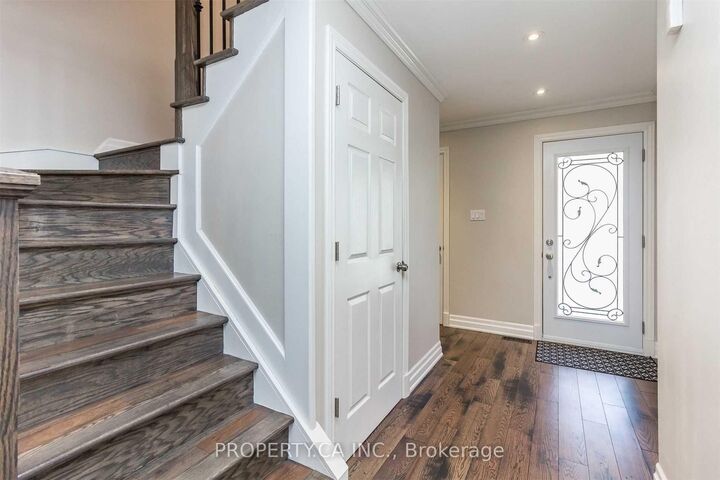 Property Photo: 4153 Wheelwright Crescent ON L5L 2X4