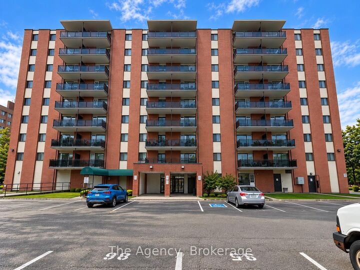 Property Photo:  45 Paisley Boulevard W 808  ON L5B 1E4 