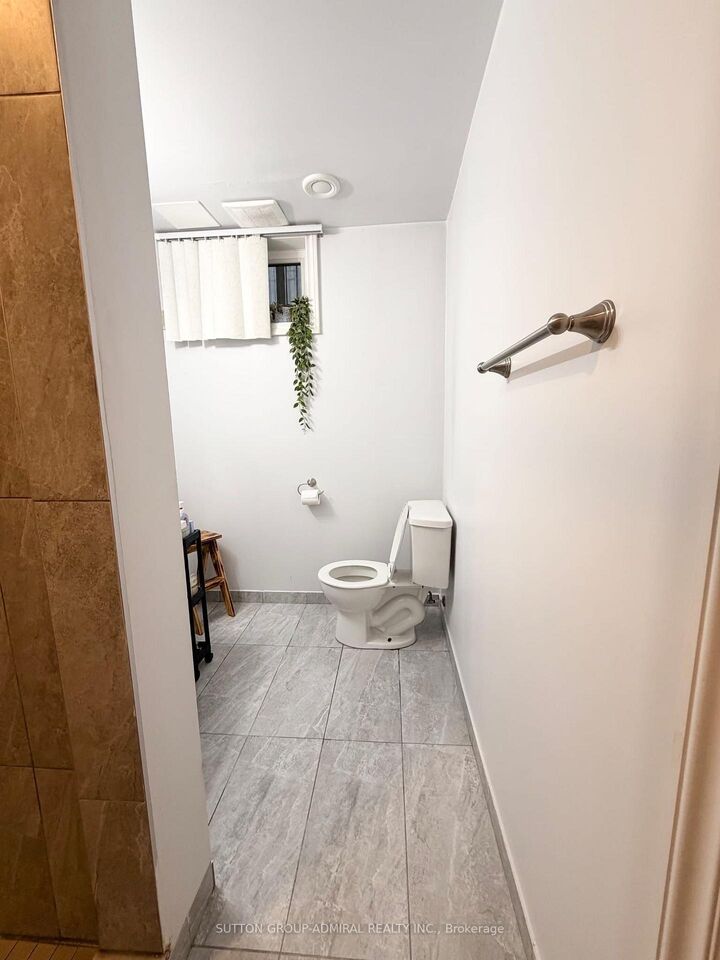 Property Photo: 93 North Ridge Road ON L4L 2G9