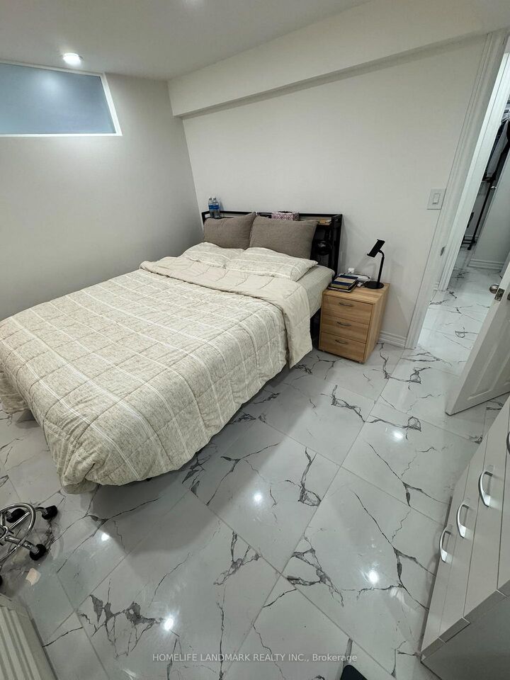 Property Photo:  18 Faye Drive S Basement  ON M2J 3S6 