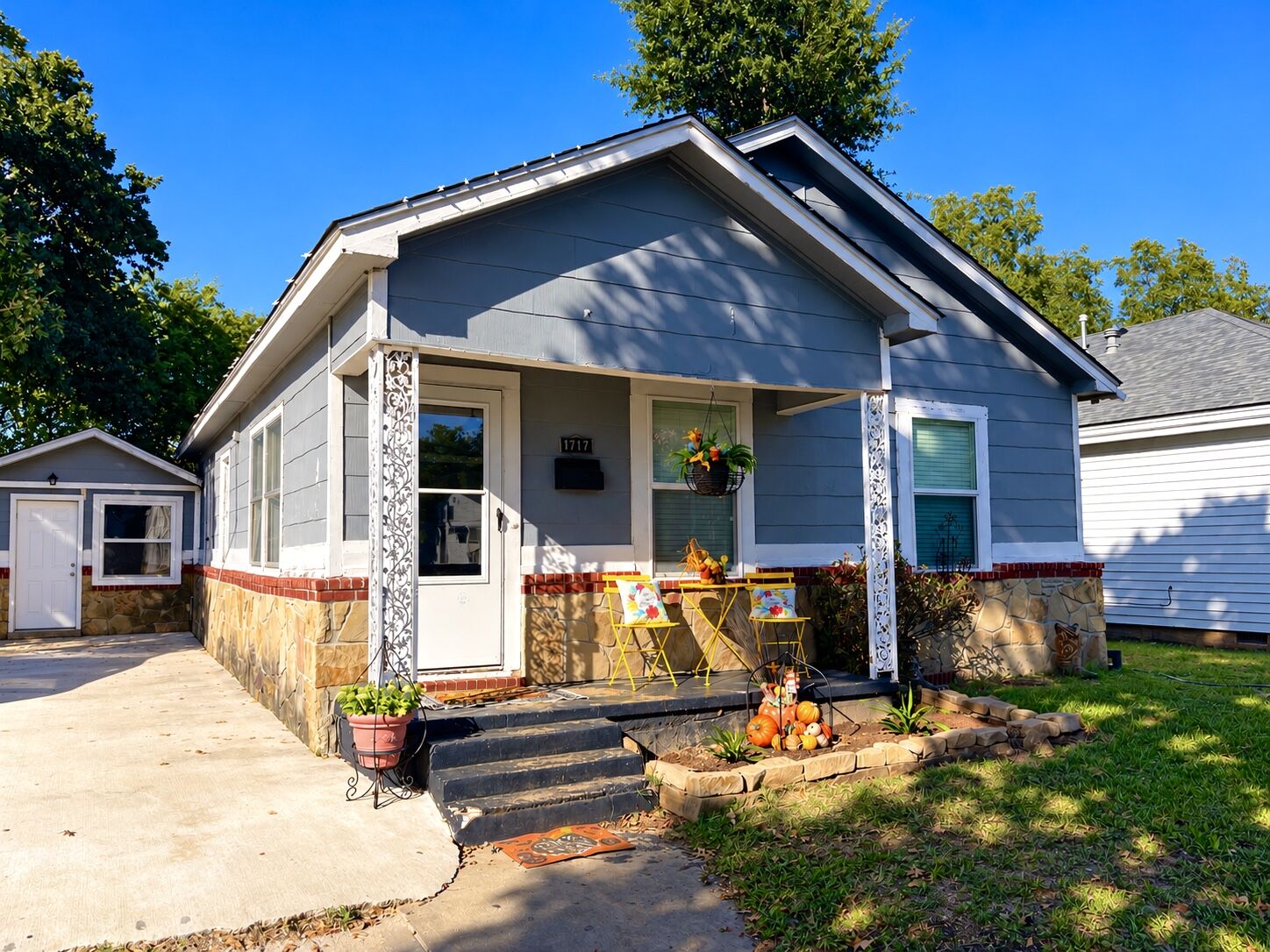 Property Photo: 1717 SW 1st Avenue OK 73401