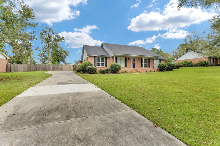 Property Photo:  3915 Sweetwater Drive  GA 31602 