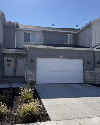 Property Photo: 1862 E Rainbow Bridge Drive Dr N UT 84005