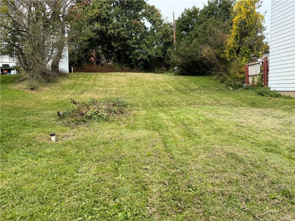 Property Photo:  128 Hall Ave  PA 15301 