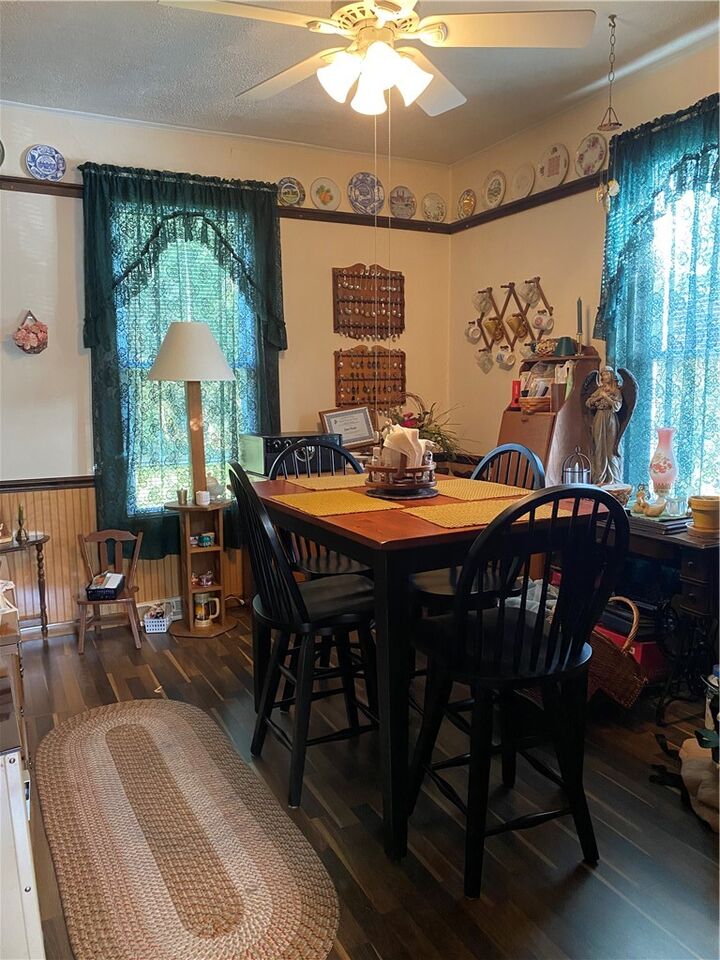 Property Photo: 859 Old National Pike PA 15417