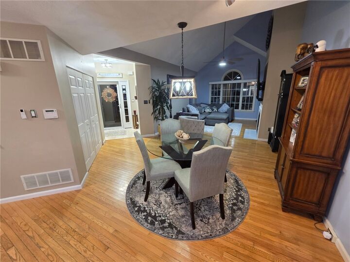 Property Photo: 118 Linden Ct. PA 16046