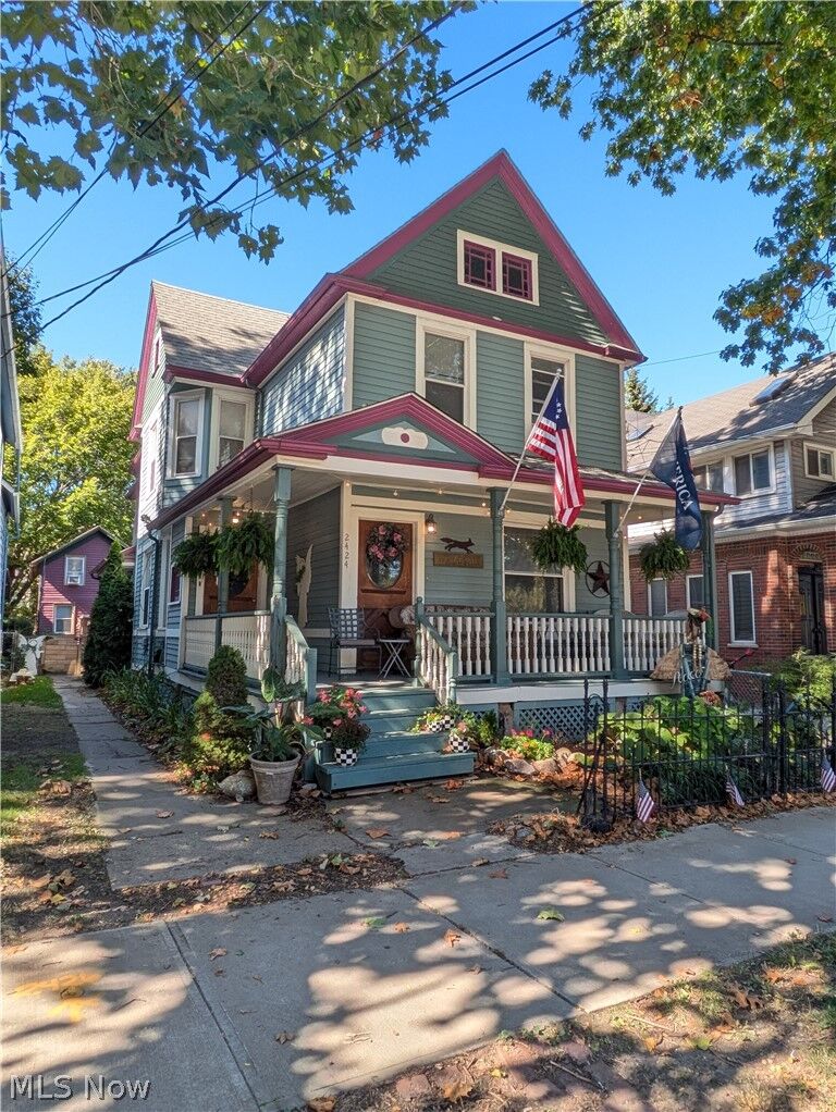 Property Photo: 2424 W 10th Street OH 44113