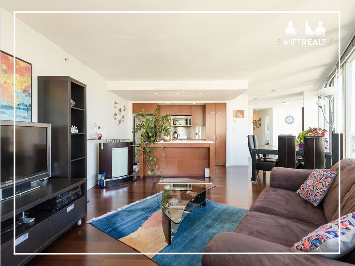 Property Photo:  1255 Seymour Street 1903  BC V6B 0H1 