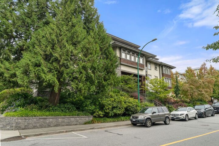 Property Photo: 188 W 29 Street 208 BC V7N 0A2
