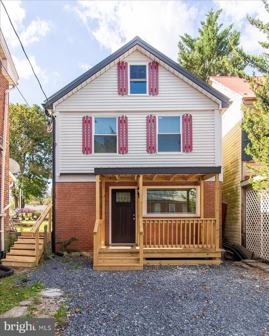 Property Photo:  21503 Leitersburg Smithsburg Road  MD 21742 