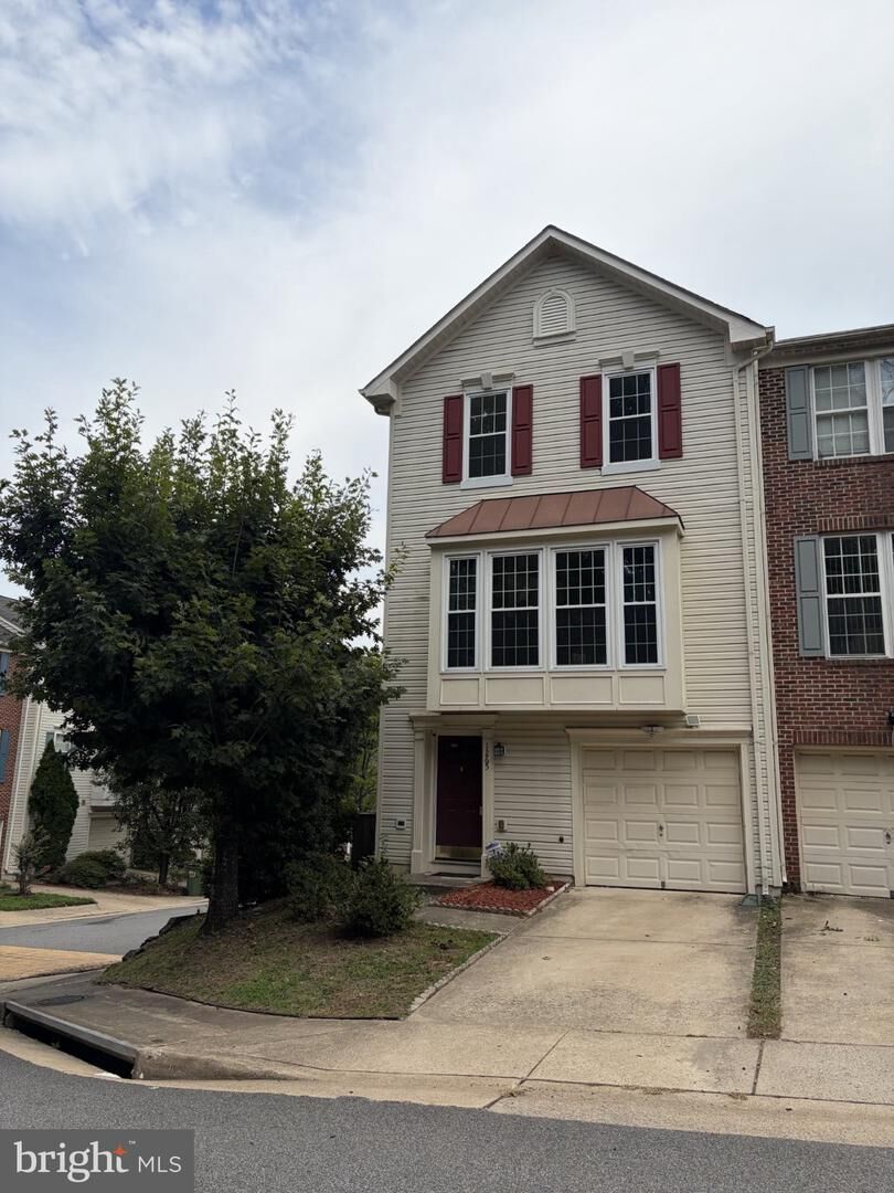 Property Photo:  1265 Corbett Place  VA 22191 