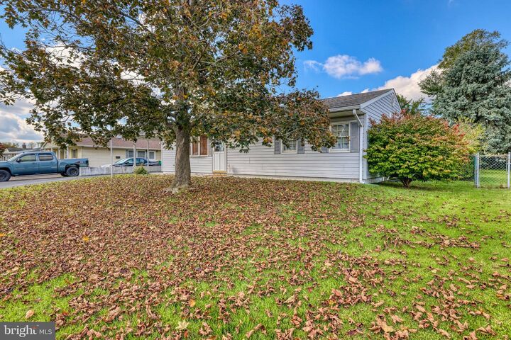 Property Photo: 43 Shepherd Lane PA 19055