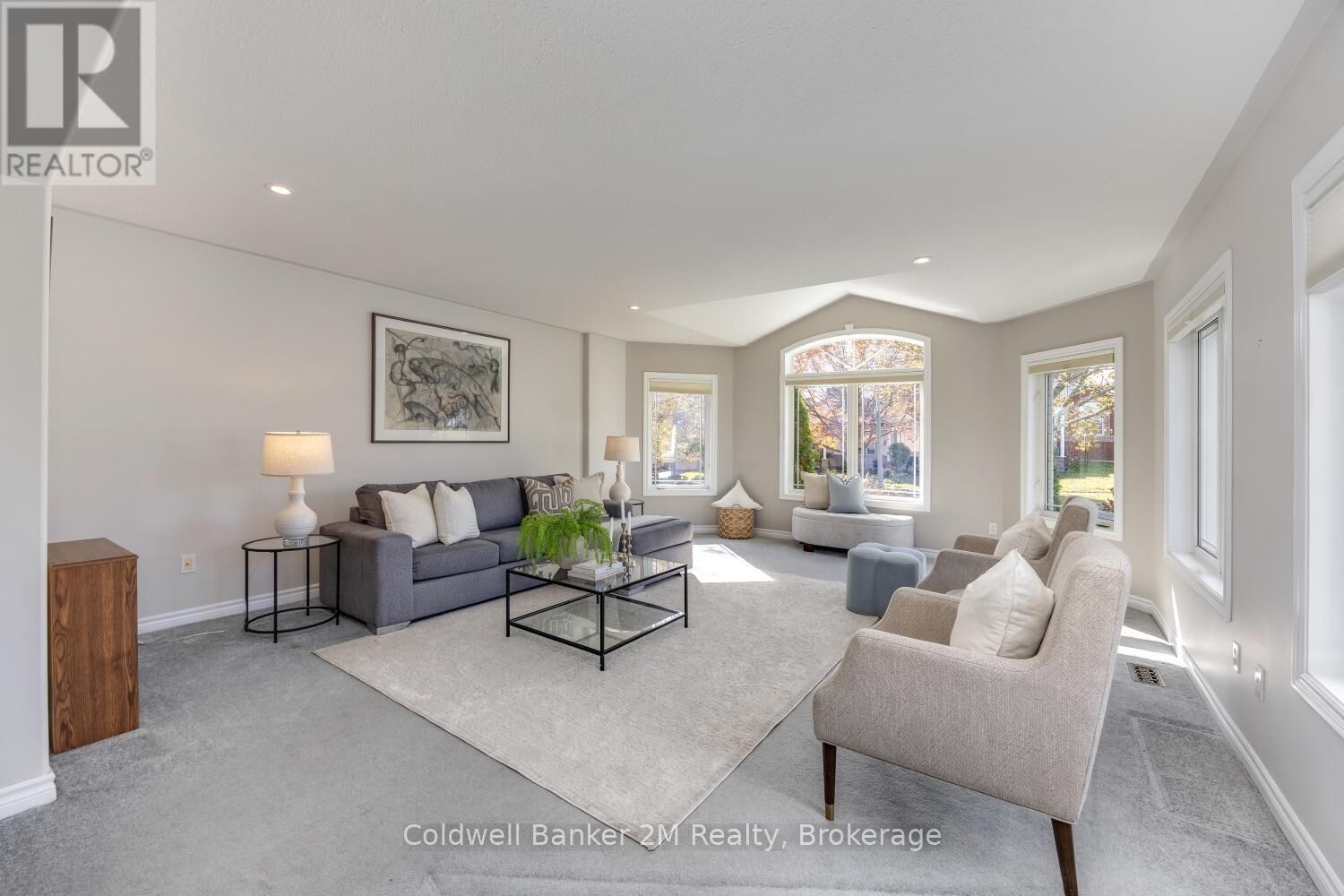 Property Photo:  504 Settler's Ridge Northwest  ON K9L 2A6 