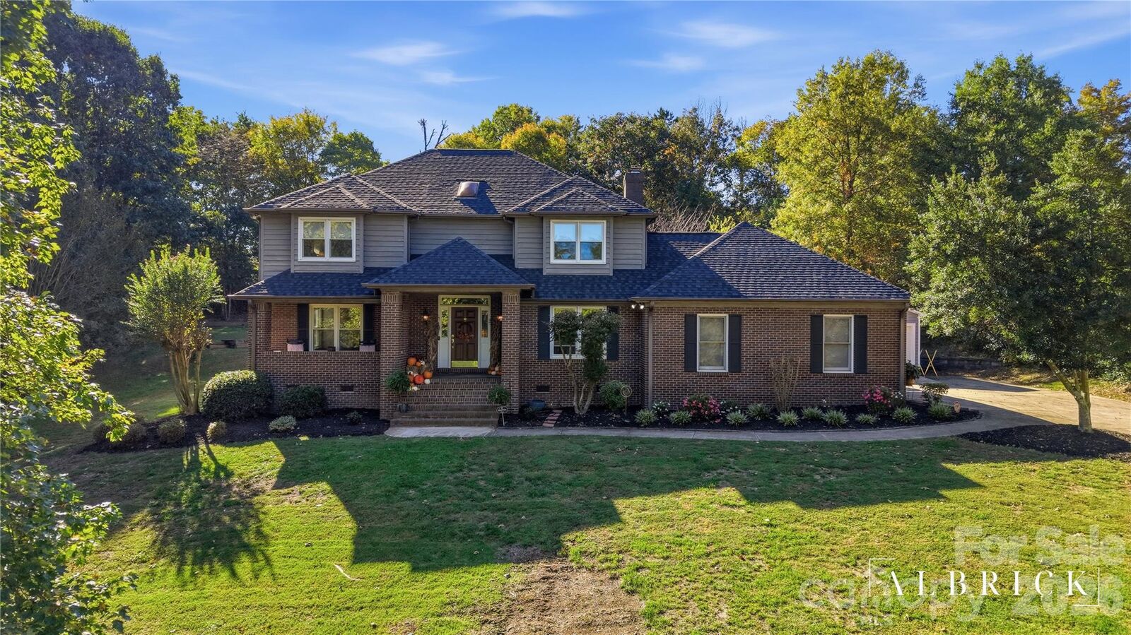 Property Photo: 1419 Dennbriar Drive NW NC 28027
