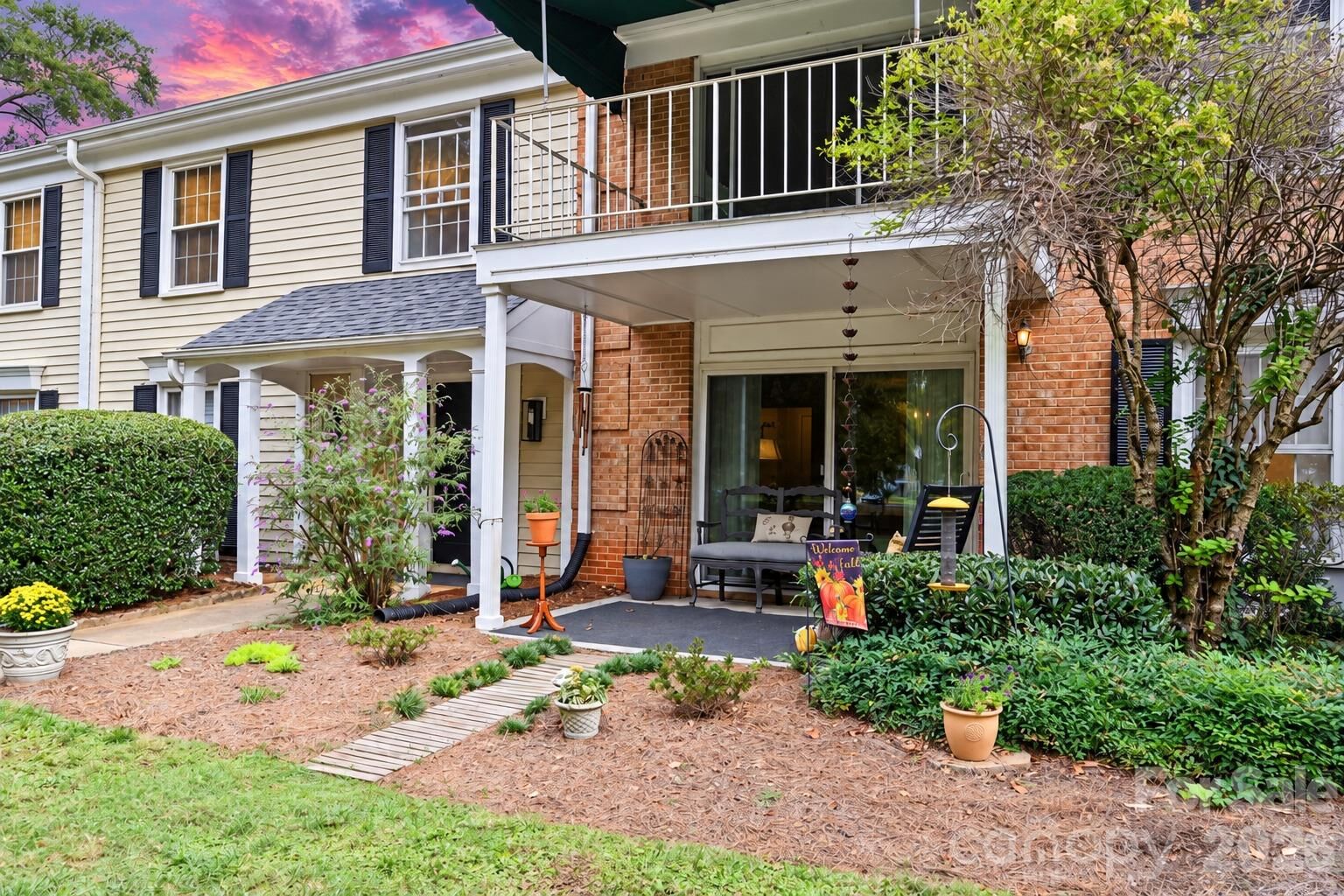 Property Photo: 8303 Meadow Lakes Drive NC 28210