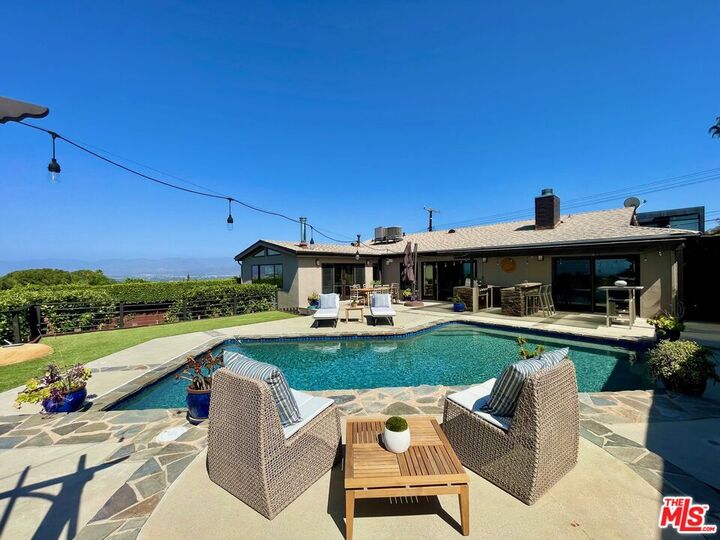 Property Photo: 3711 Beverly Ridge Dr CA 91423