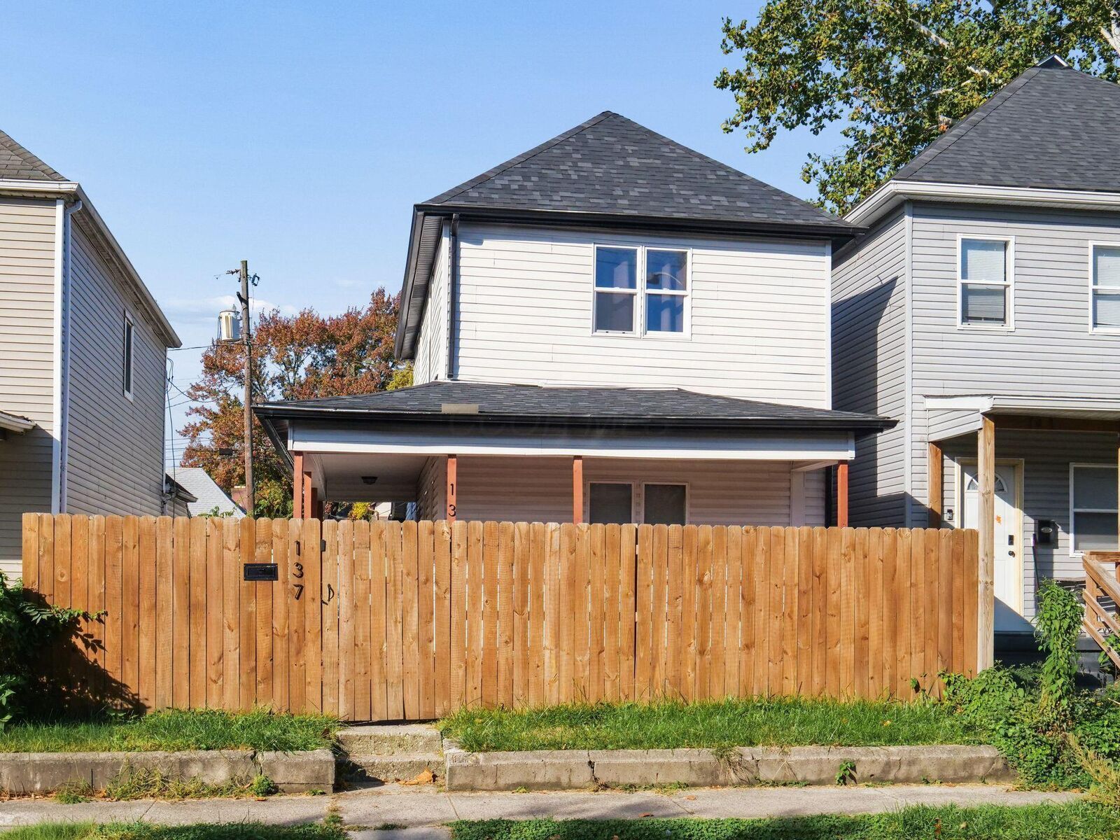 Property Photo:  137 N Yale Avenue  OH 43222 